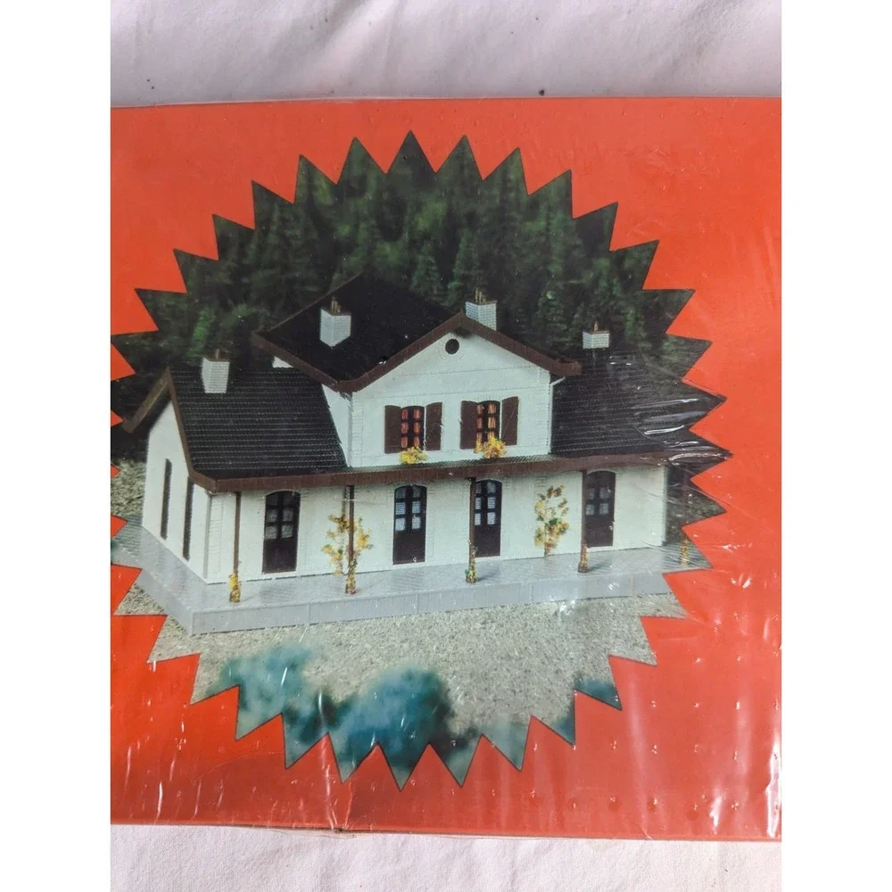 Heljan HO scale Station model kit 154 train‎ railways railroad town NEW